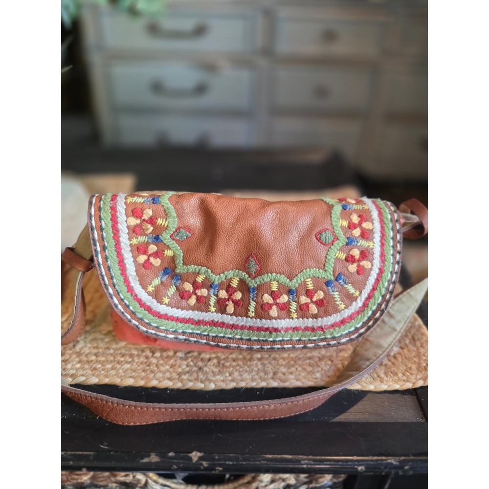 Lucky Brand Boho Embroidered Leather Canvas Crossbody Bag Coral Brown Floral